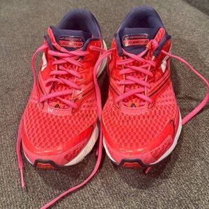 Brooks Women's Hot Pink and Navy Launch 2 Running Shoes